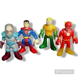 Fisher-Price Imaginext DC Comics Super Friends Bundle of 4 Action Figures